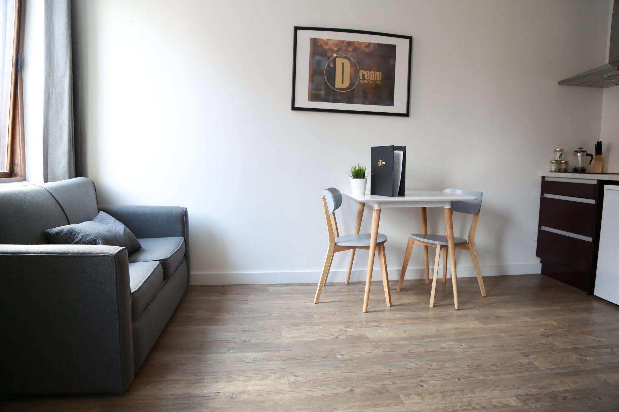 Aparthotel Dream Apartments Liverpool 4*