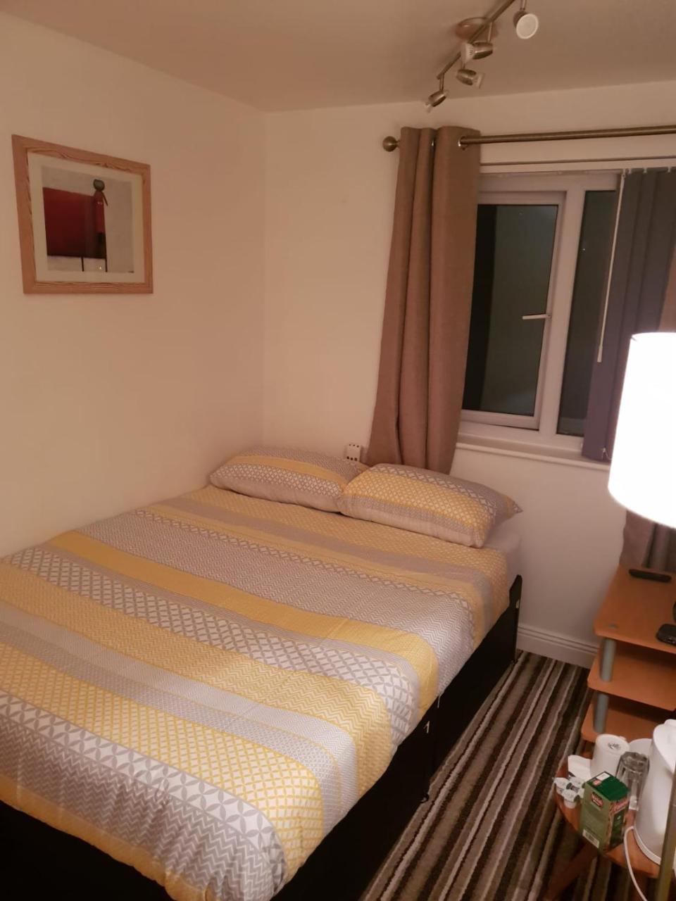Bed & Breakfast 139 Breckside Park