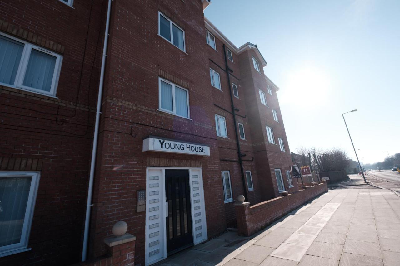 Air Host And - Young House One - 2 Bedroom Sleeps 5 Apartment