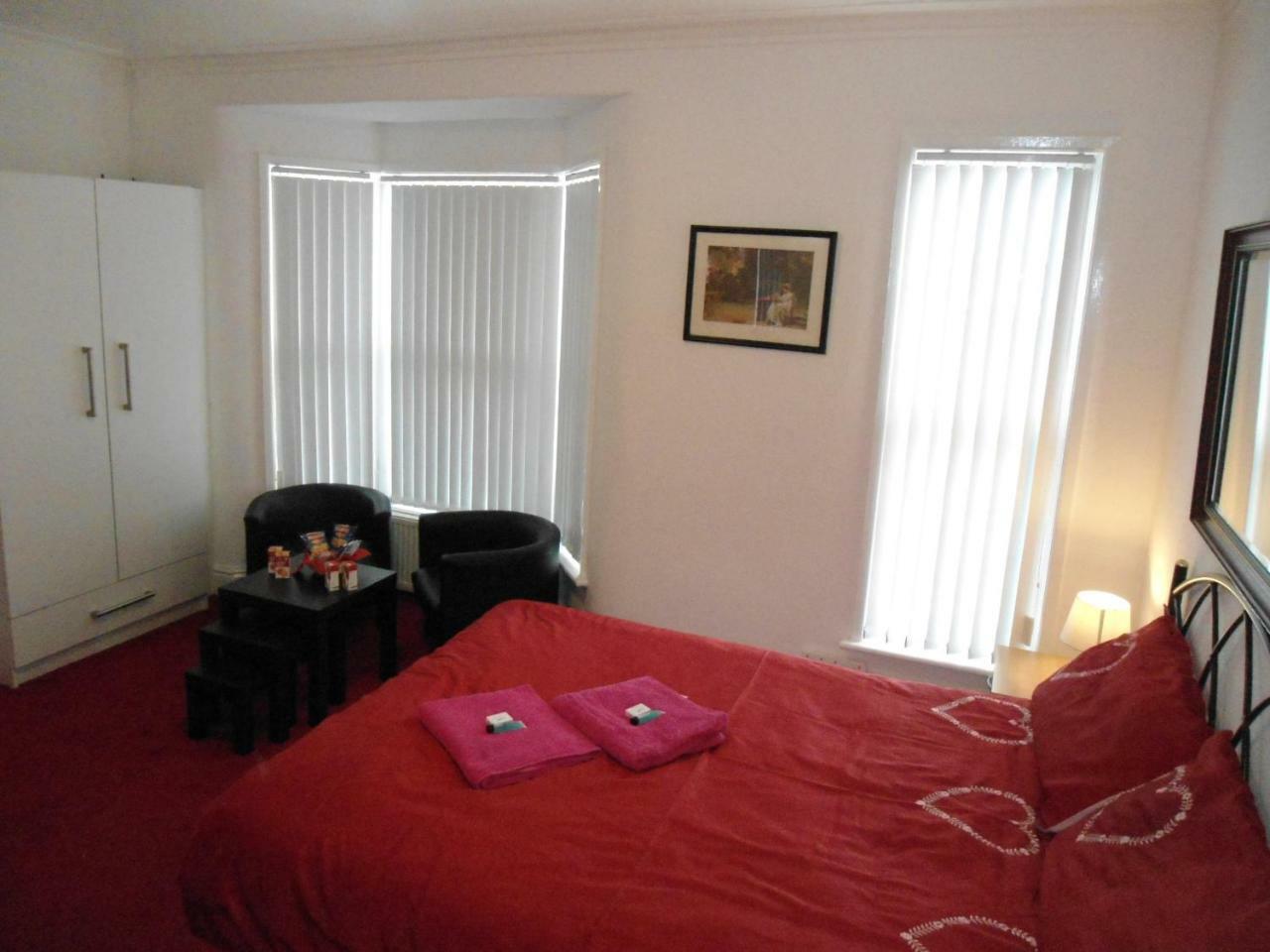 Liverpool Lodge Guest house