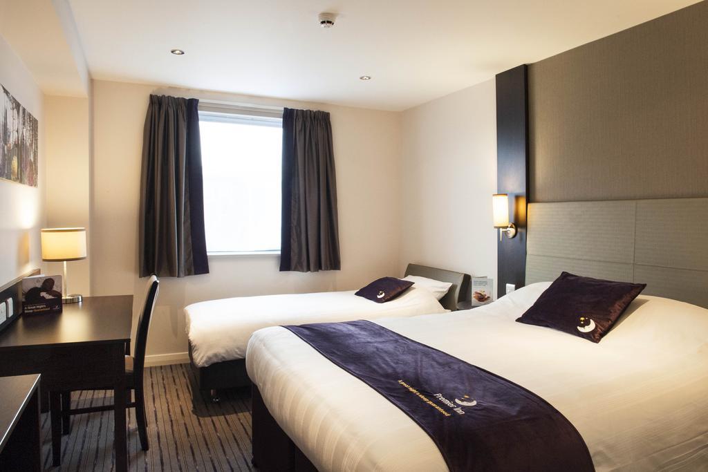 Premier Centre - Moorfields Hotel 3*