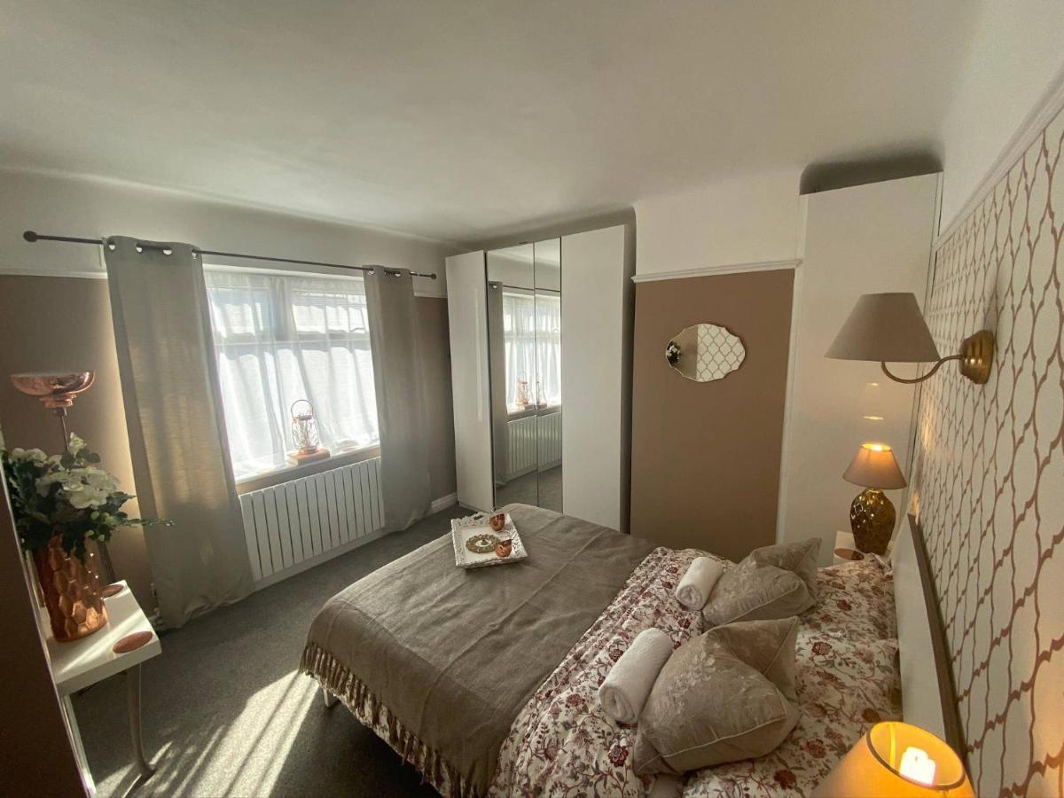 Holiday home Luxury 5* With Secret Garden And Free Parking Liverpool