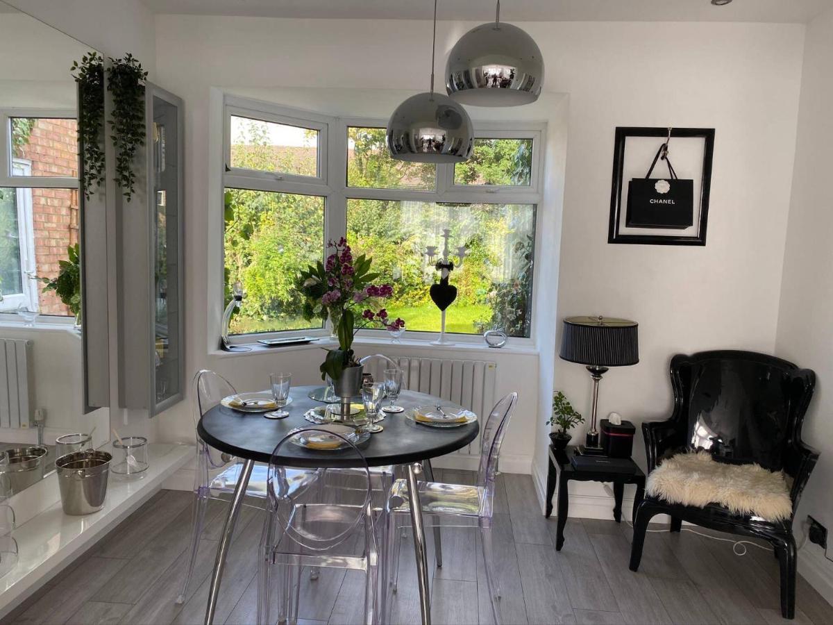 Luxury 5* With Secret Garden And Free Parking * Liverpool