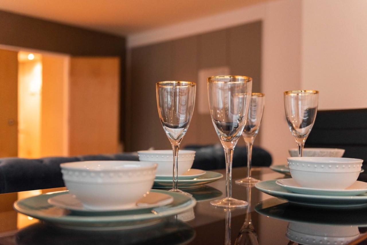 Super Prime Centre Modern 3 Bed