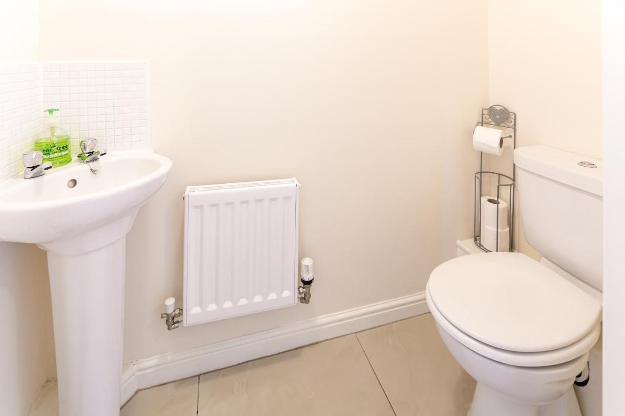 Holiday home Spacious Contractor House For Large Groups - Private Parking By Short Liverpool