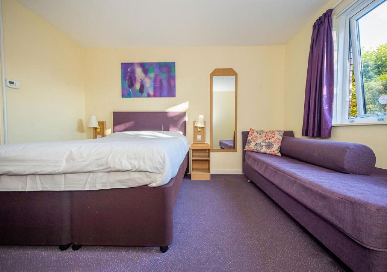 Hotel Stables Inn, Aintree
