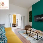 Stanley House - 7 Doubles! - Parking! - City Links By Hinkley Homes Short Lets & Serviced Accommodation