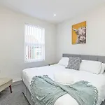 3 Bedroom Holiday House