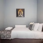 Homey 4 Bedroom/ 4 Bathroom House + Parking