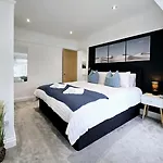 Modern 3 Bedroom Home