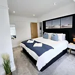 Modern 3 Bedroom Home