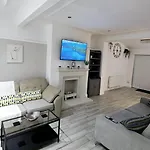 Modern 3 Bedroom Home