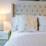 Prestige Point - Liverpool Flat With Free Parking