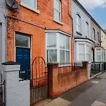Huge 6Br Home - Perfect For Long Stays!