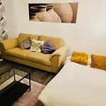 Specious Liverpool Central Apartment - Pet Friendly