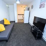 Furnished 1Bed In Liverpool L Free Parking & Wifi