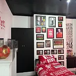 Anfield Abode - Entire Lfc Themed House