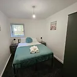 Studio Flat By Brookland Stays Serviced Accommodation Short Lets Liverpool With Free Wifi