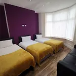 Oz Rooms Anfield - Canon
