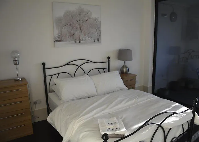 Liverpool City Apartment