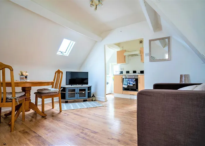 Travellers Stays In The Heart Of Orrell Park