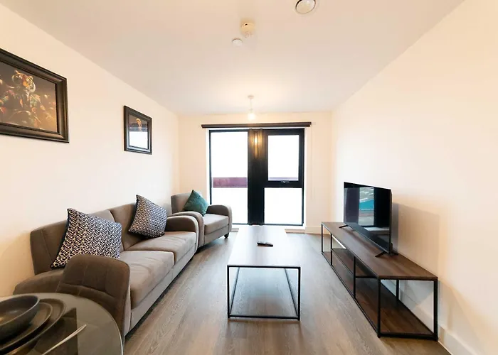 Spacious 1 Bed Apartment In Liverpool W Views