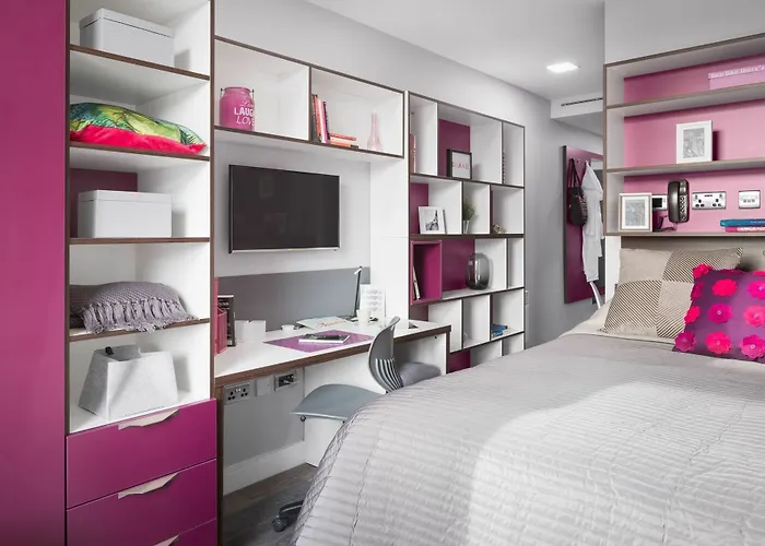 Roomzzz @ Iconinc