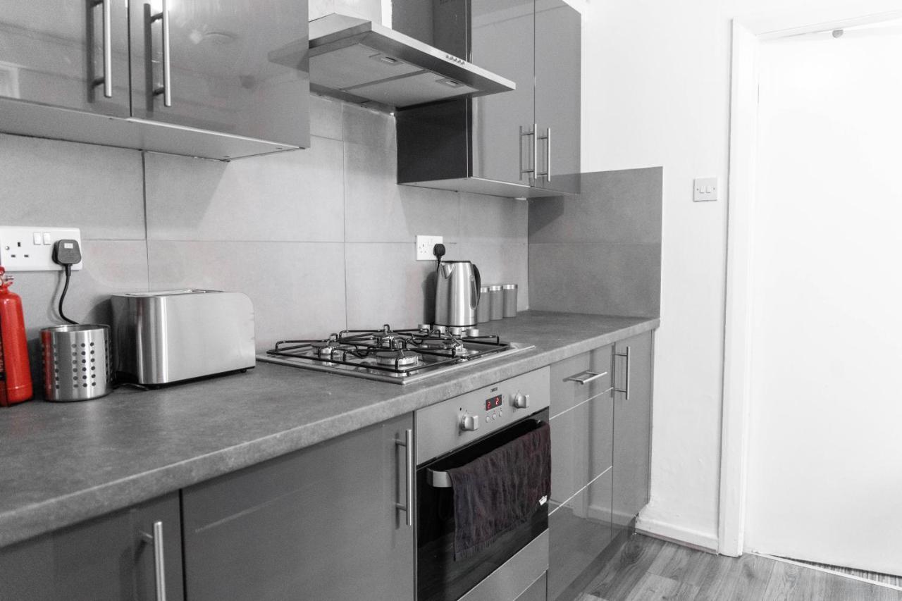 Apollocruz Scorton House Guest house Liverpool