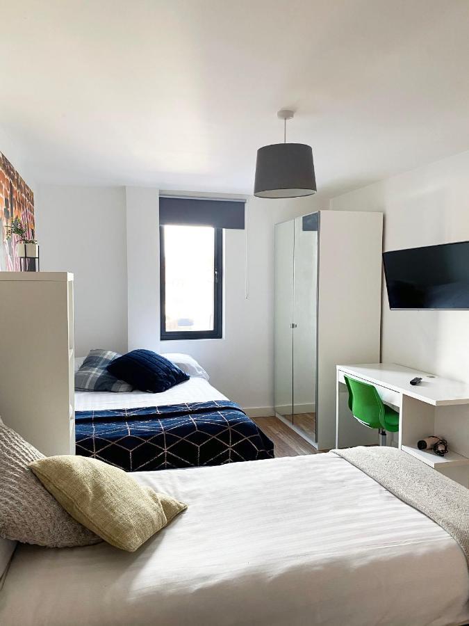 Baltic Courtyard By Serviced Living Liverpool