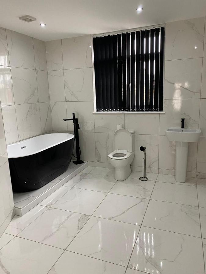 Brownlows Hotel 3*