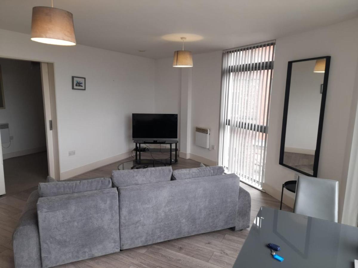 Apartment Serviced In Centre - Free Parking - Balcony - By Happy Days Liverpool