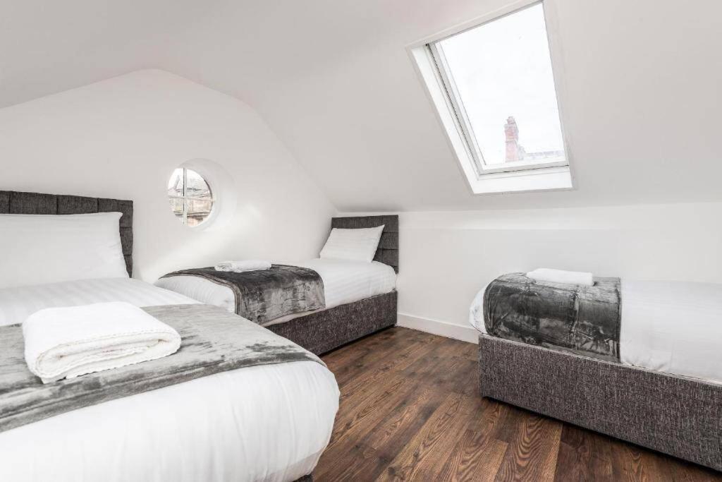 Party Apartment 3 Sleeps 10 Apartment Liverpool