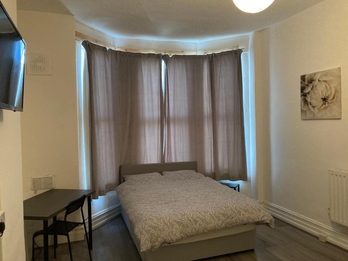 Chosen Rocky Lane Private Guest house Liverpool