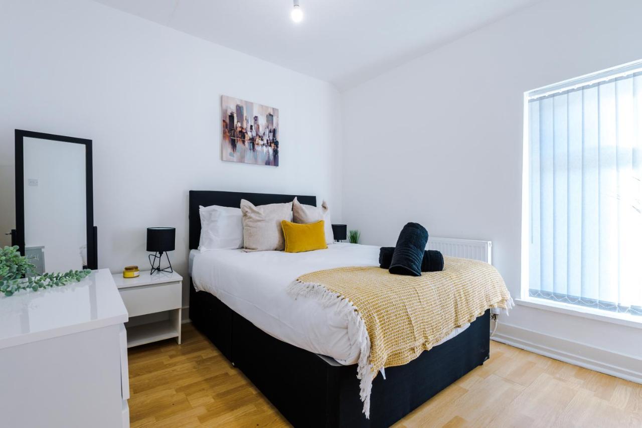 Holiday home Cozy Anfield House, Entire With Free Wifi & Netflix Liverpool
