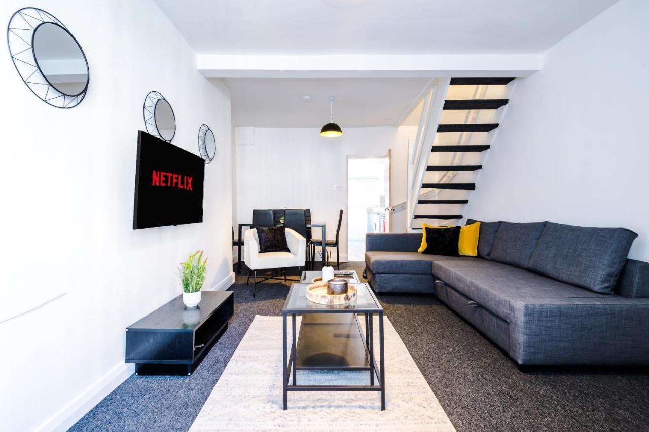 Holiday home Cozy Anfield House, Entire With Free Wifi & Netflix