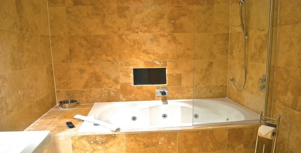 Signature Living Hotel