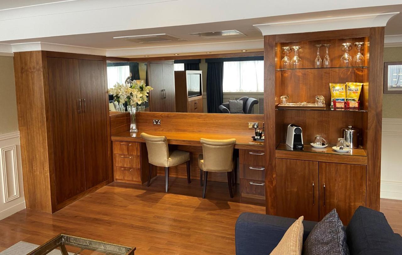 The Liner At 3* Liverpool