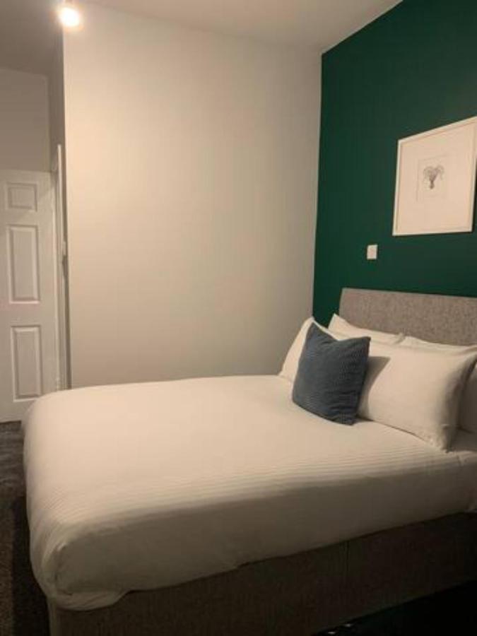 Lfc Staycation Guest house *