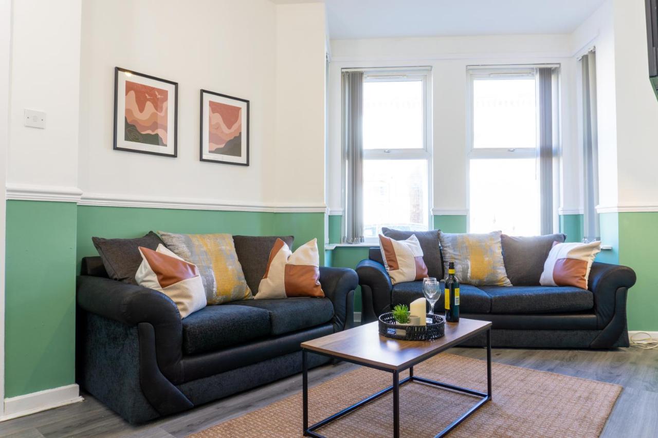 Air Host And - Walton Breck House 3 Bedroom 2 Bathroom Sleeps 6 Apartment Liverpool