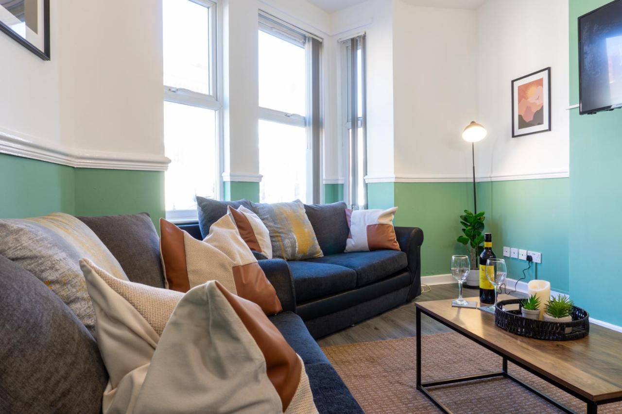 Apartment Air Host And - Walton Breck House 3 Bedroom 2 Bathroom Sleeps 6 Liverpool