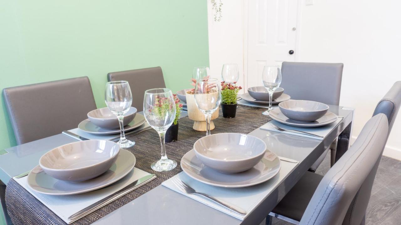 Air Host And - Walton Breck House 3 Bedroom 2 Bathroom Sleeps 6 *