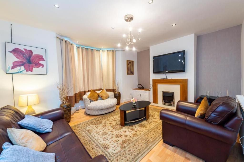 Beech Apparent Lovely Spacious Double Liverpool