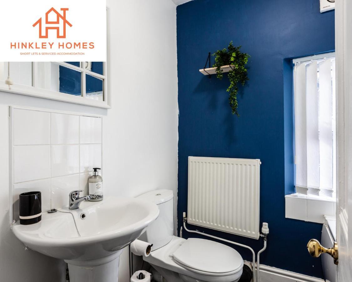 Hinkley Homes: Newly Renovated 4-bed With Free Parking Liverpool