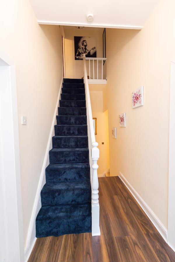 Holiday home Chestnut Heritage,- Large & Cheerful 5 Bedroom House With Free Parking *