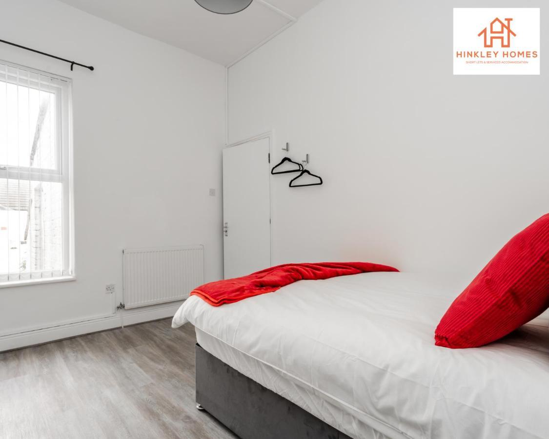 Stylish Home: Free Wifi & Parking By Hinkley Homes Liverpool