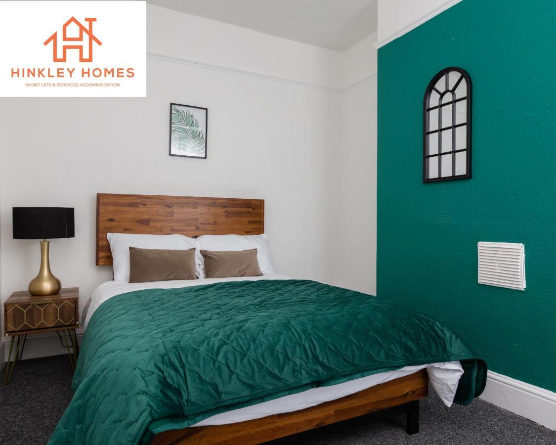 Stanley House: City-linked Doubles With Parking Holiday home Liverpool