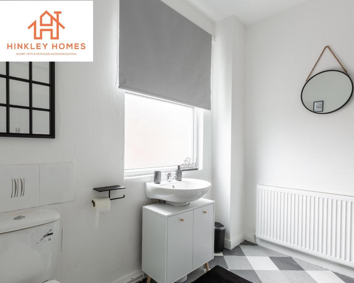 Stanley House: City-linked Doubles With Parking Liverpool