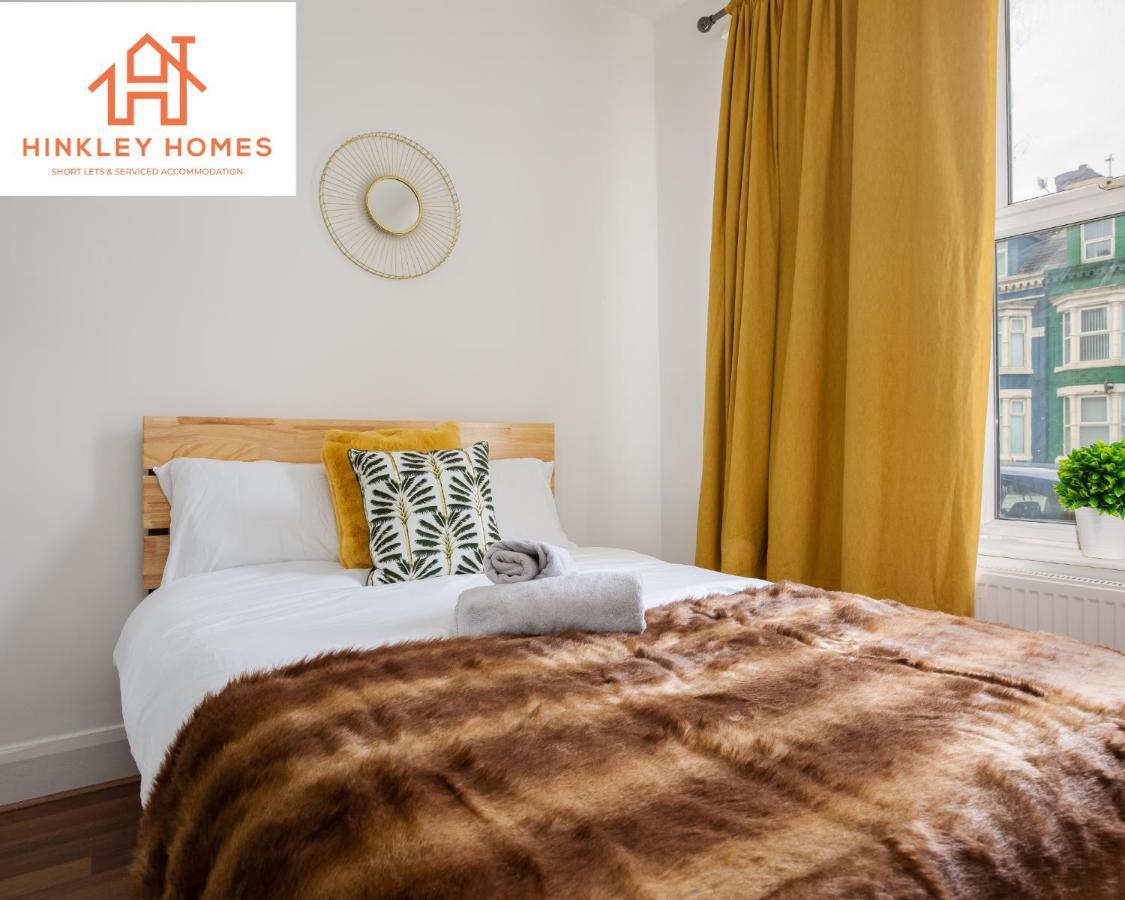Stanley House: City-linked Doubles With Parking Holiday home *