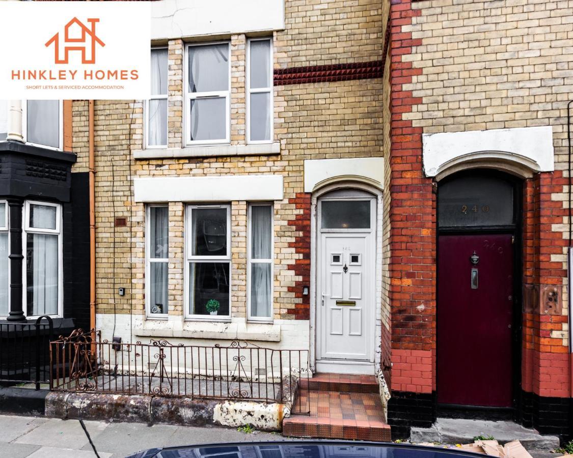 Holiday home Stanley House: City-linked Doubles With Parking *