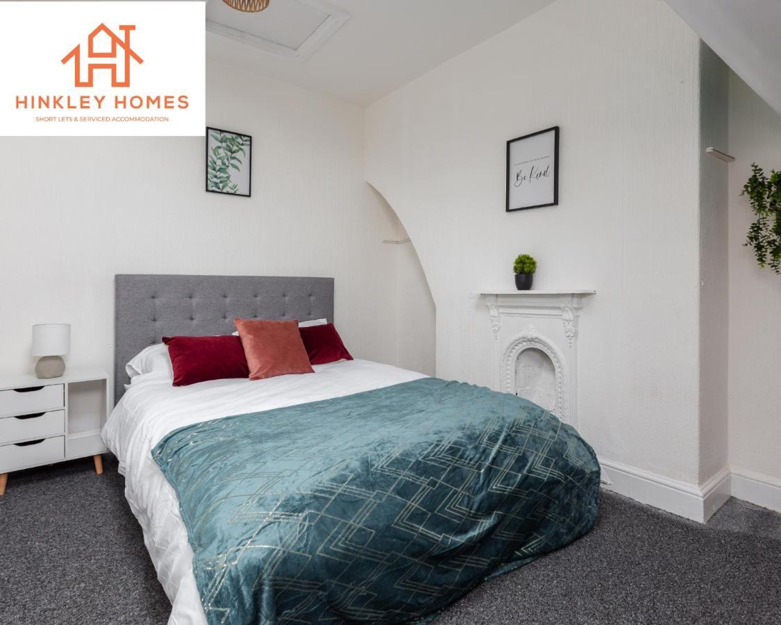 Stanley House: City-linked Doubles With Parking